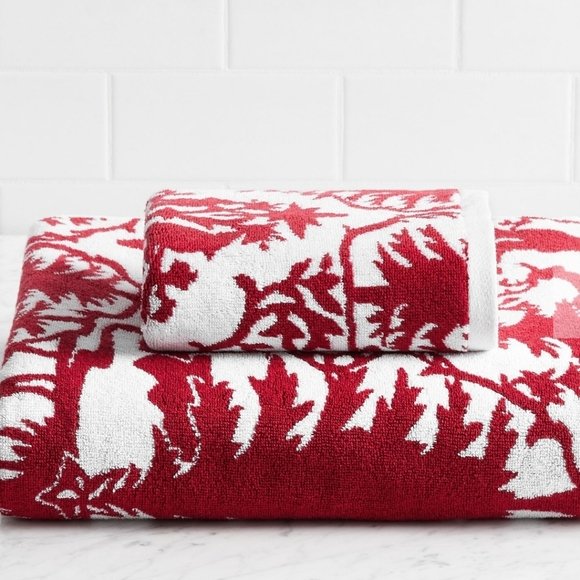 Custom jacquard logo towel supplier in Pakistan
